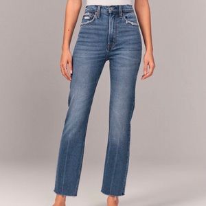 Abercrombie Ultra High Rise Ankle Straight Jeans, Medium Wash, Size 36 / 22